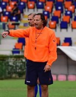 Frusta Junior all'esordio